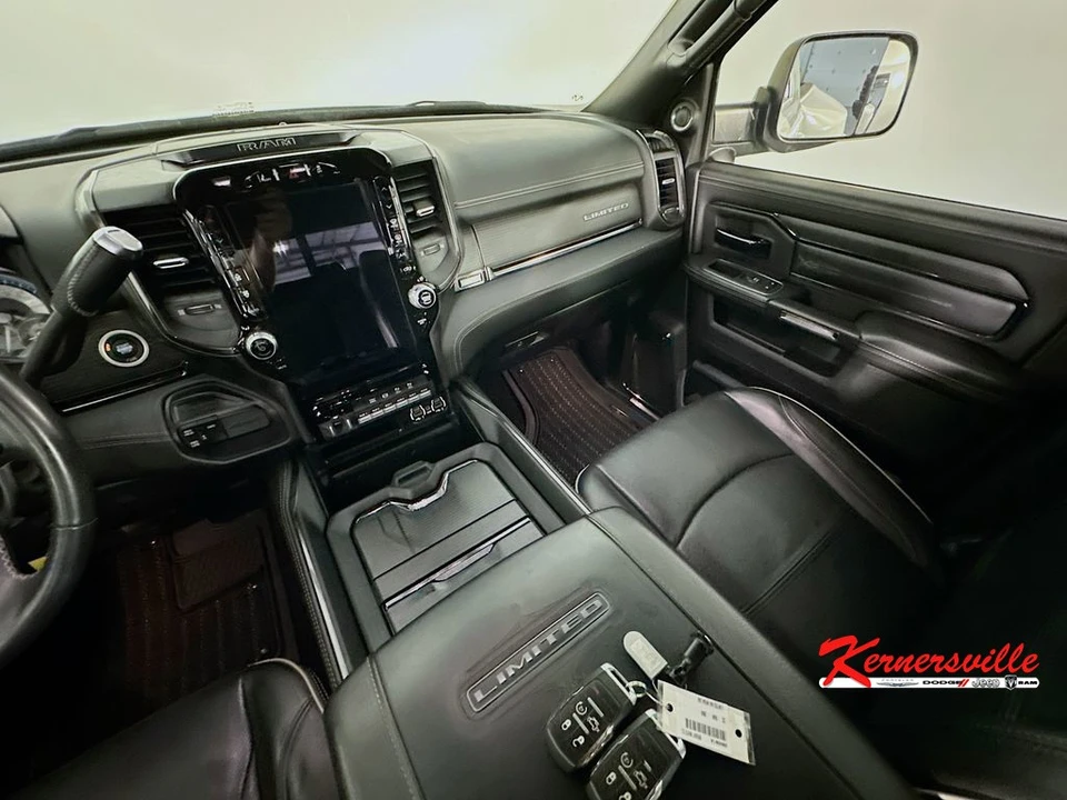2022 Ram 3500 - Image 11 of 24