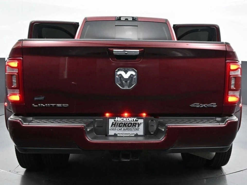 2022 Ram 3500 - Image 8 of 12