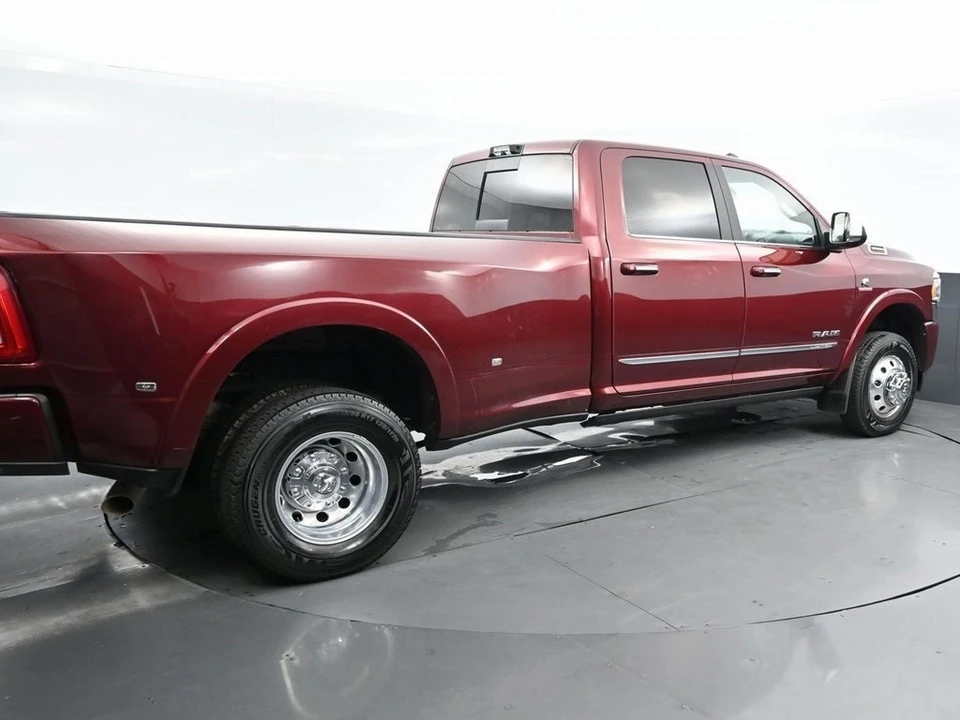 2022 Ram 3500 - Image 10 of 12