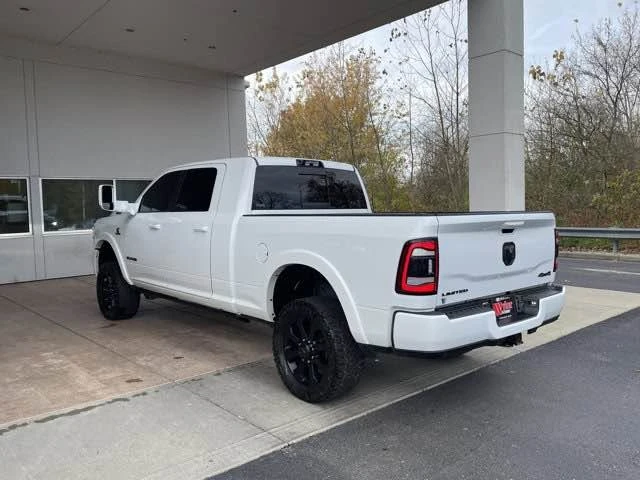 2022 Ram 3500 - Image 4 of 8