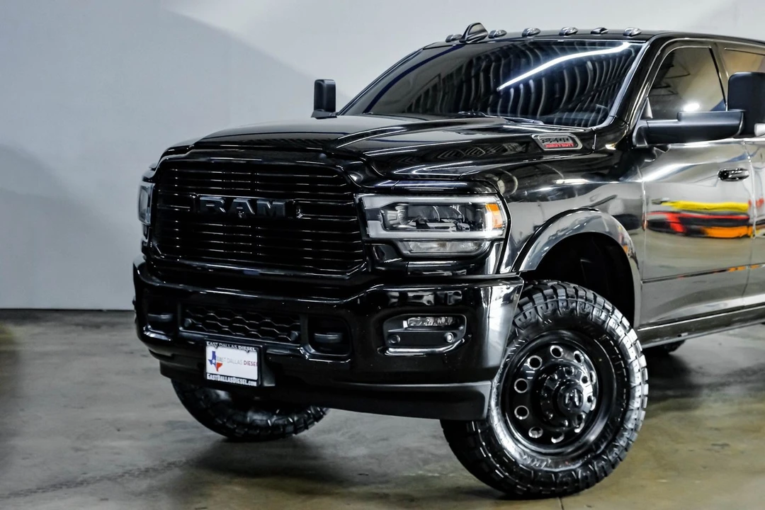 2022 Ram 3500 - Image 8 of 31
