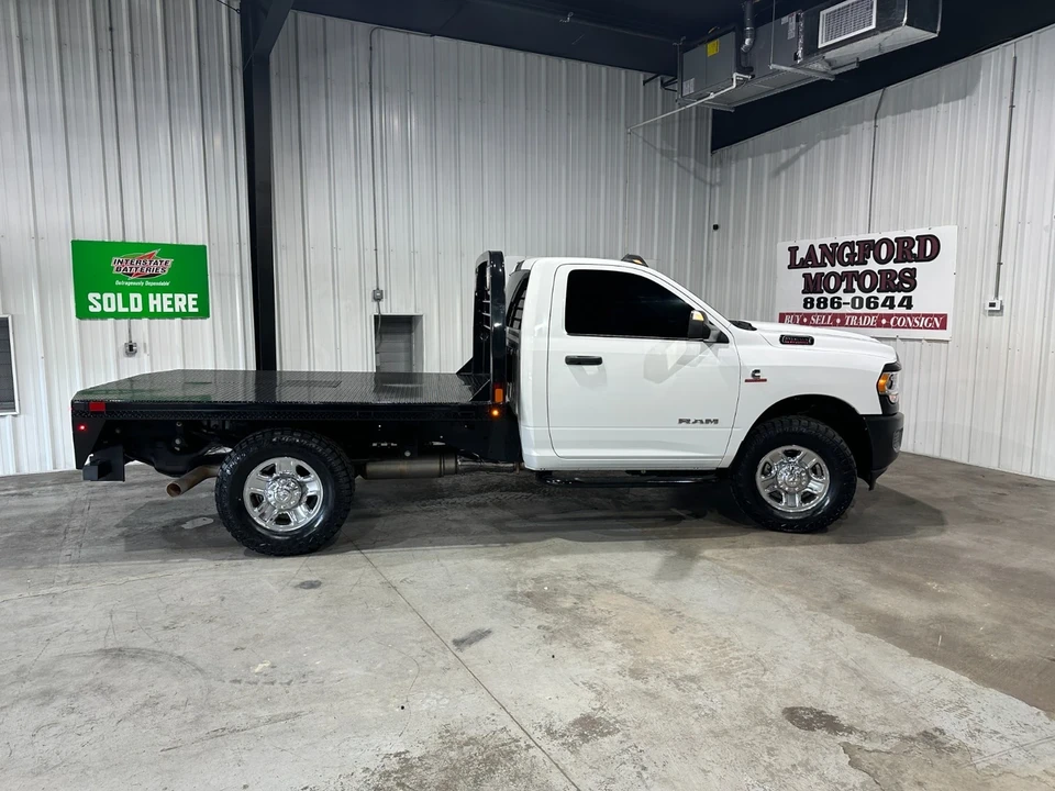 2022 Ram 3500 - Image 18 of 19