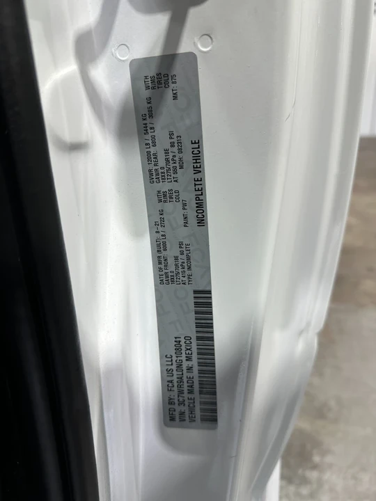 2022 Ram 3500 - Image 12 of 19
