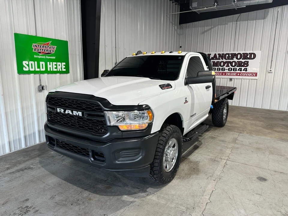 2022 Ram 3500 - Image 2 of 19