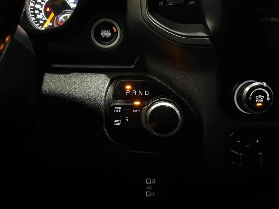 2022 Ram 3500 - Image 27 of 31
