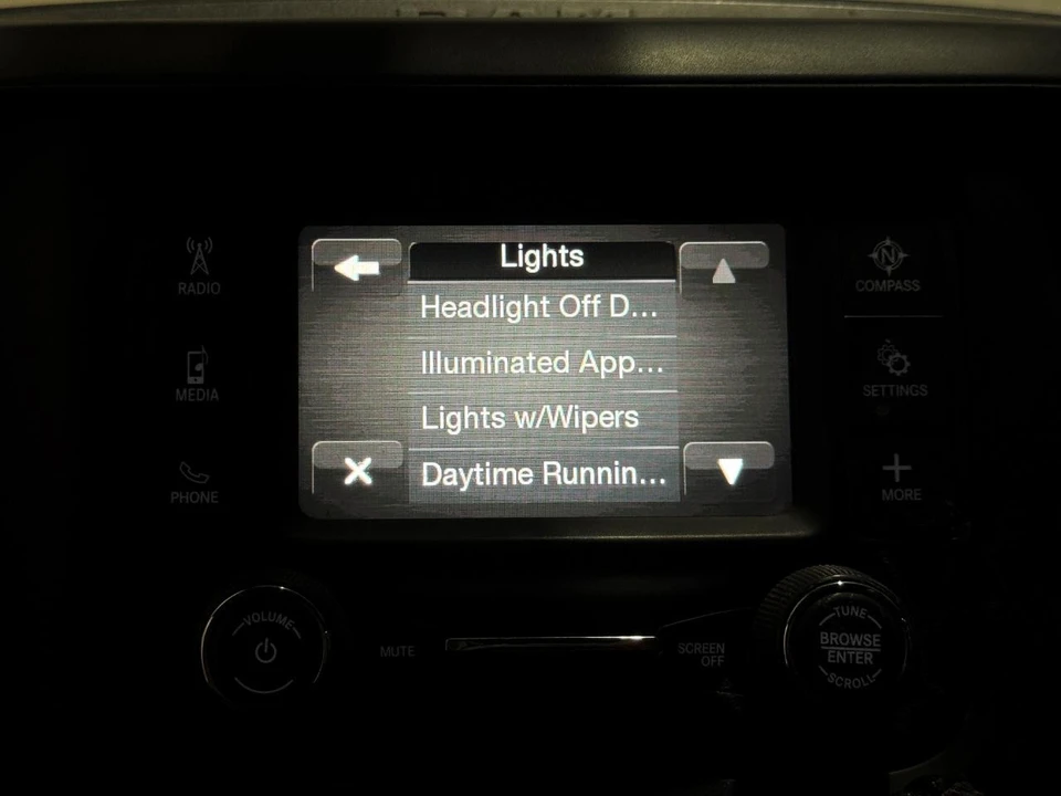 2022 Ram 3500 - Image 24 of 31