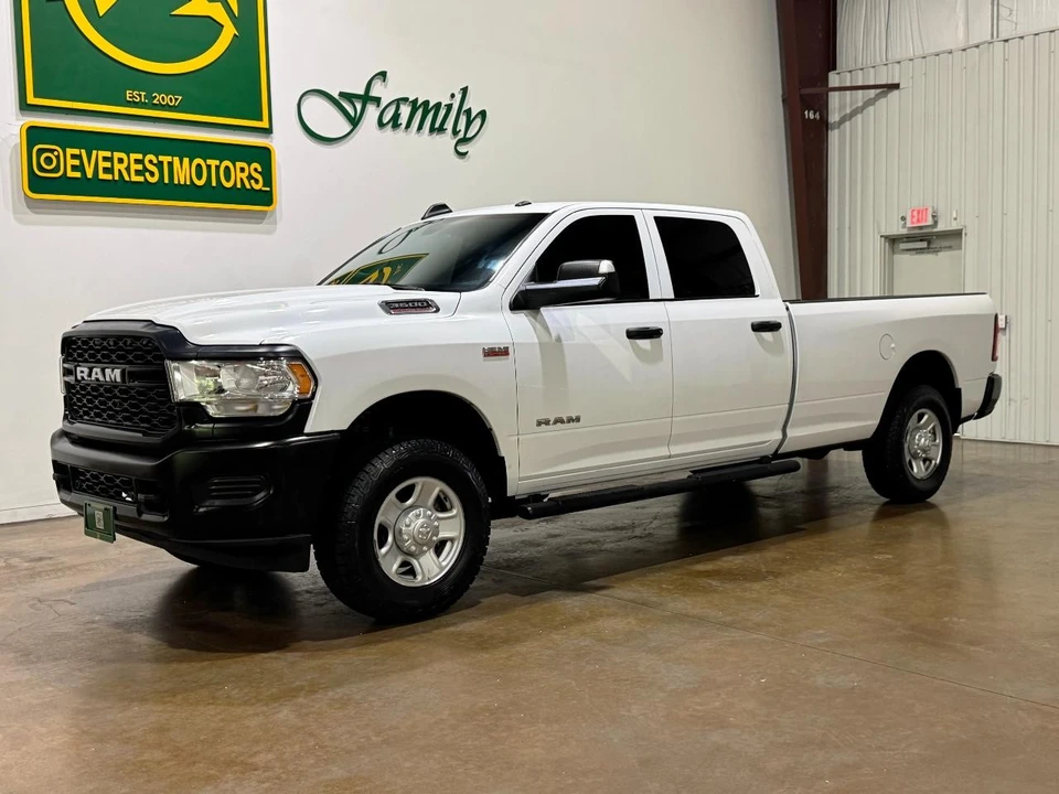 2022 Ram 3500 - Image 3 of 31