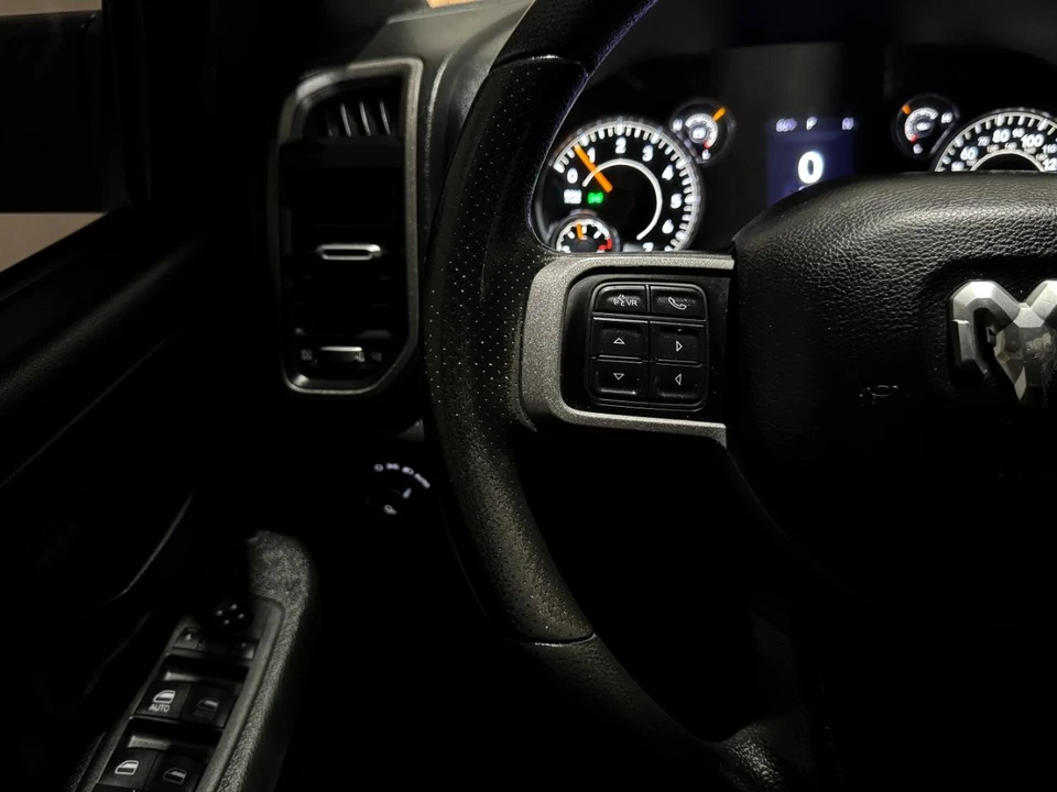 2022 Ram 3500 - Image 23 of 31