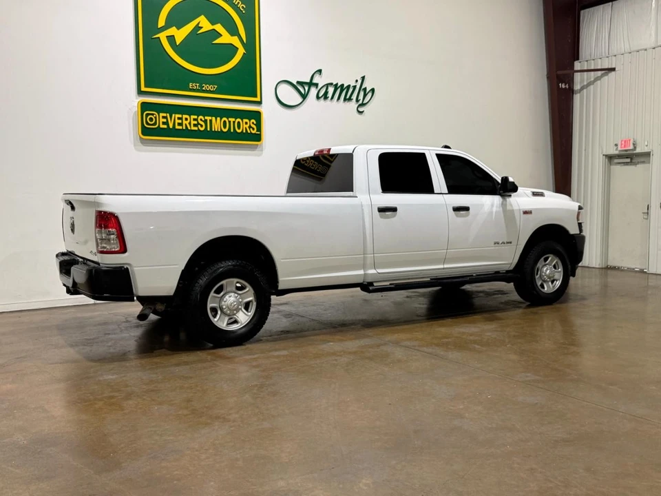 2022 Ram 3500 - Image 8 of 31