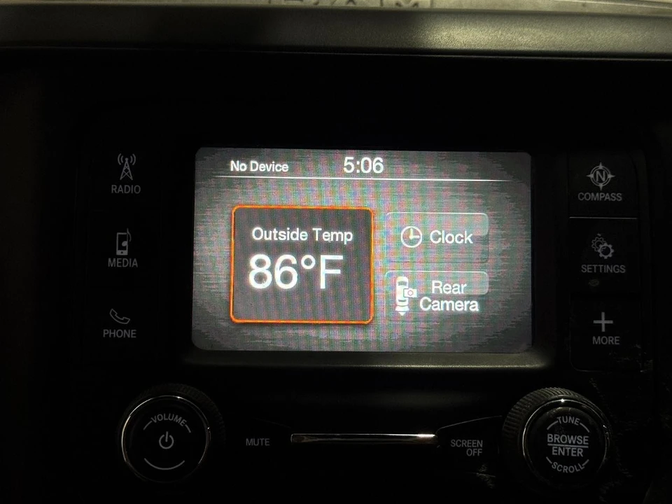 2022 Ram 3500 - Image 27 of 31