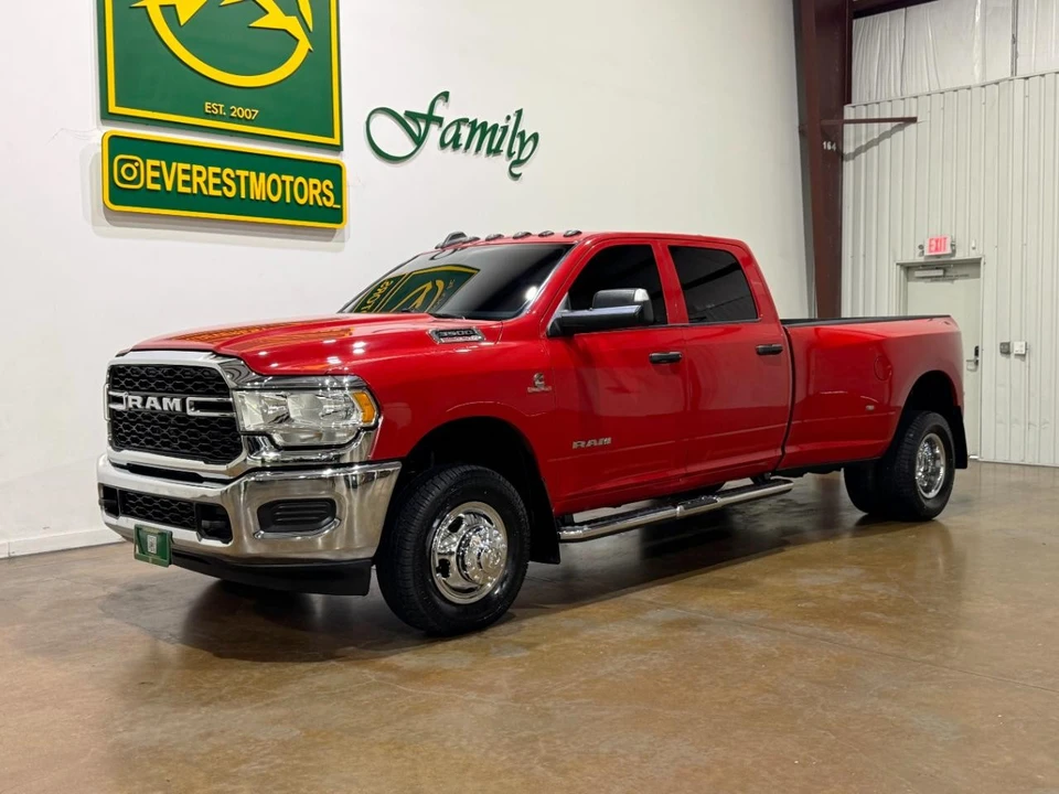 2022 Ram 3500 - Image 3 of 31