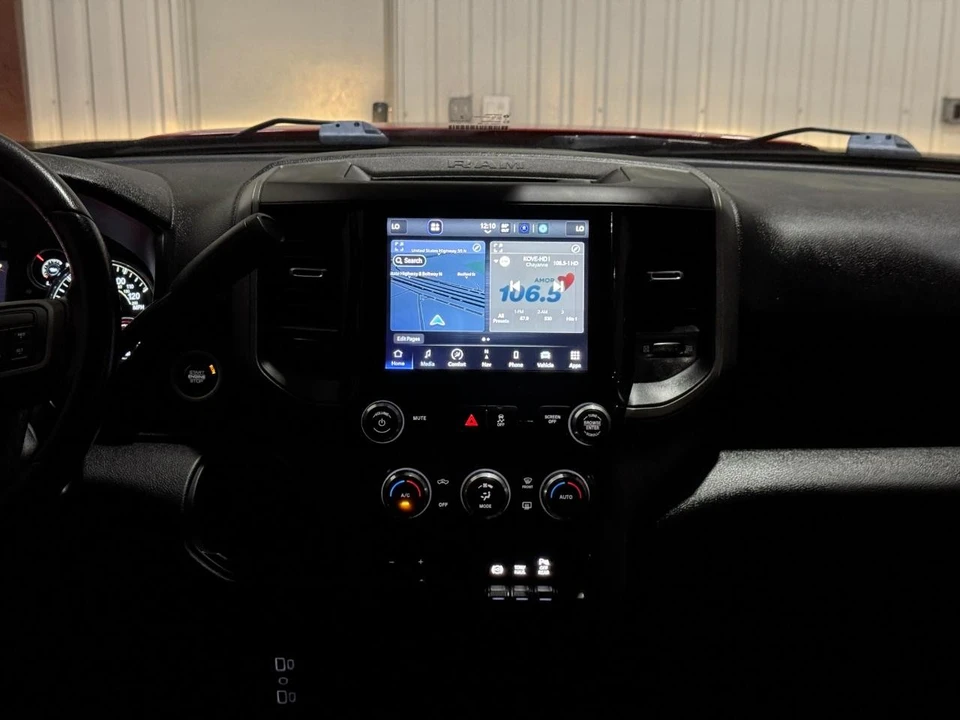 2022 Ram 3500 - Image 23 of 31
