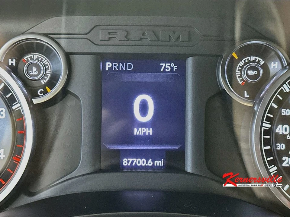 2022 Ram 3500 - Image 15 of 24
