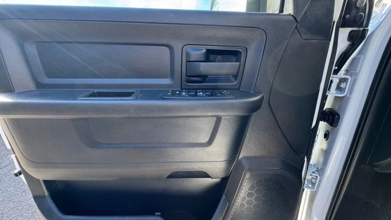 2022 Ram 3500 - Image 10 of 12