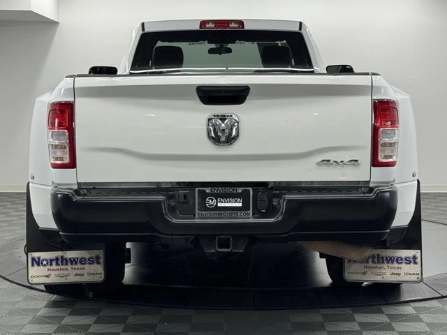 2022 Ram 3500 - Image 9 of 12