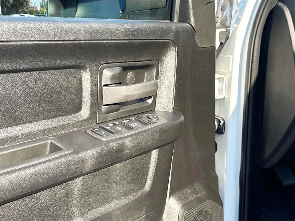 2022 Ram 3500 - Image 16 of 21