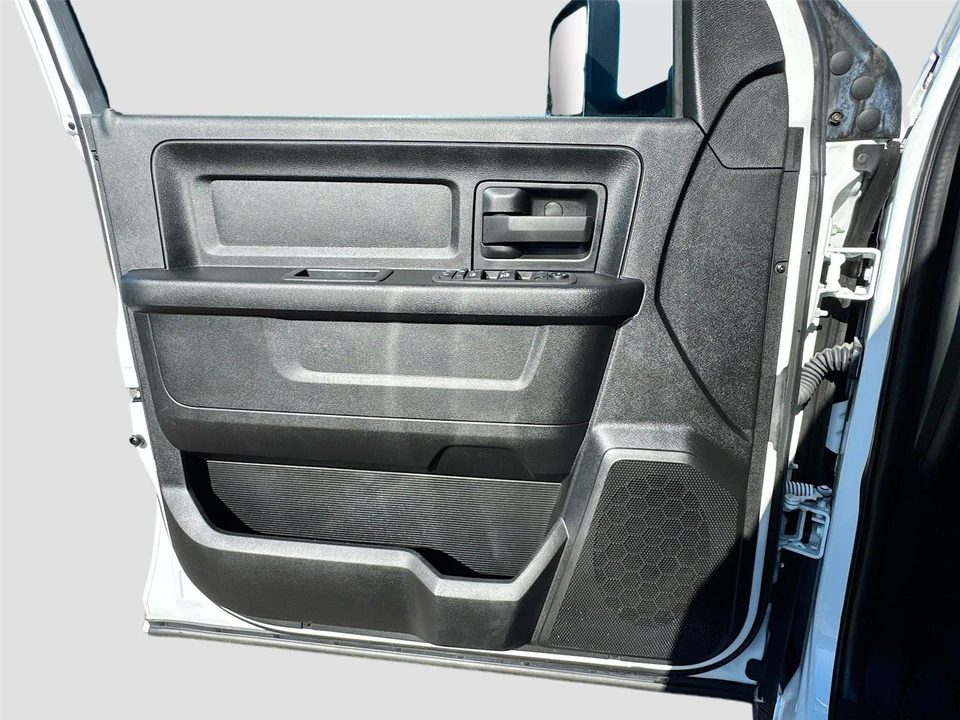 2022 Ram 3500 - Image 17 of 21