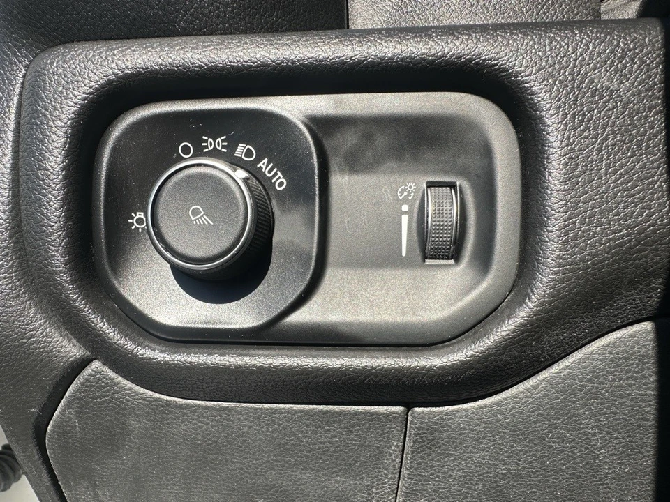 2022 Ram 3500 - Image 5 of 12