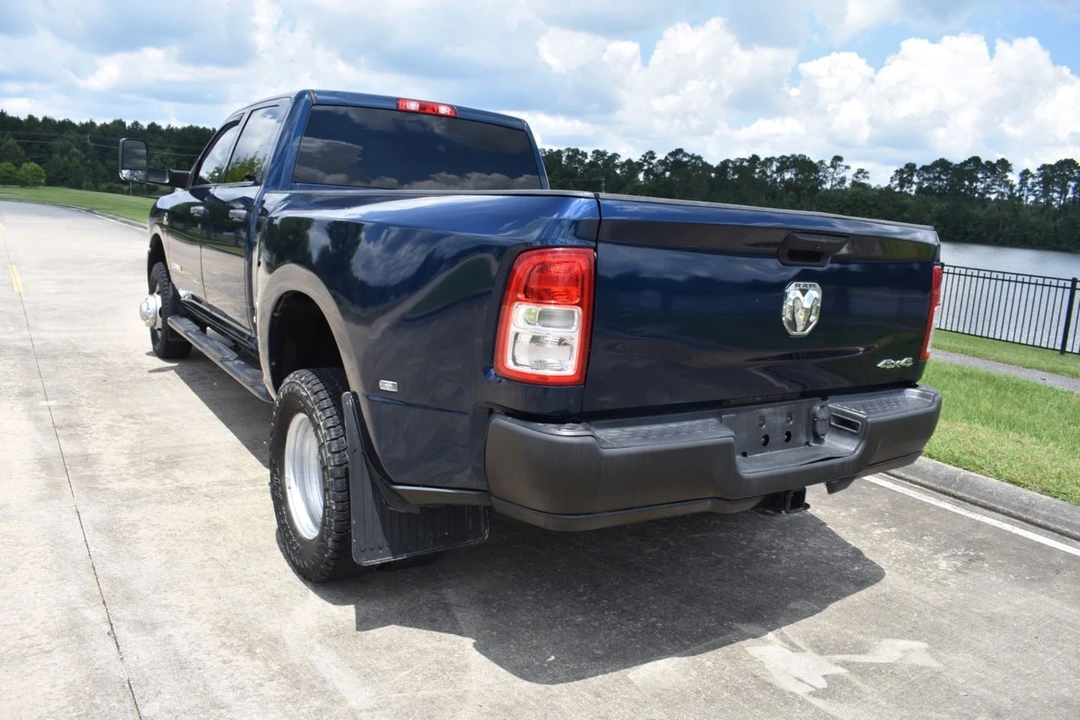 2022 Ram 3500 - Image 4 of 23