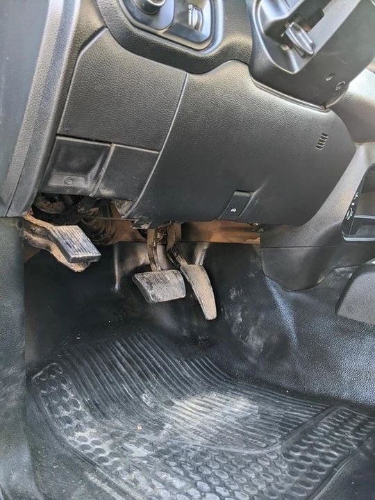 2022 Ram 3500 - Image 10 of 21