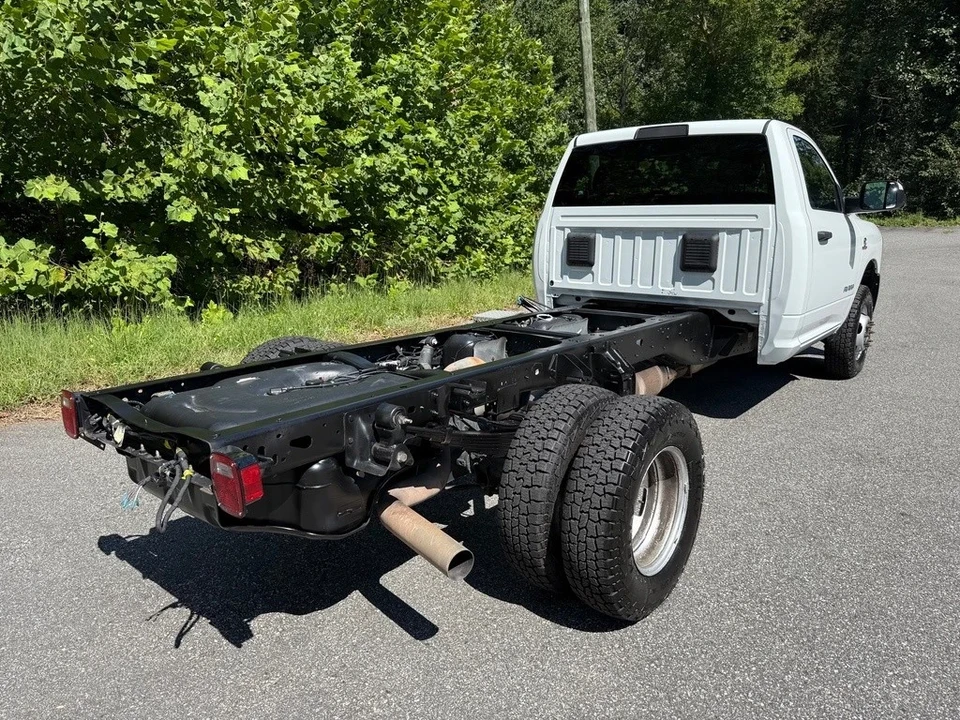 2022 Ram 3500 - Image 6 of 12