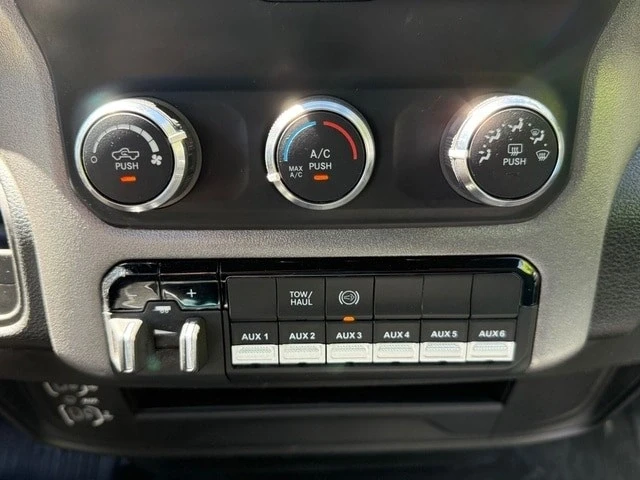 2022 Ram 3500 - Image 16 of 20