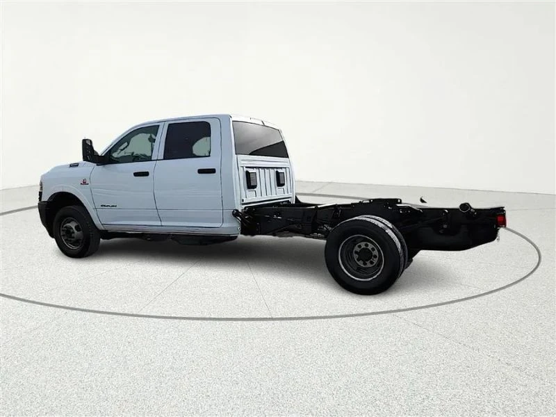 2022 Ram 3500 - Image 5 of 12
