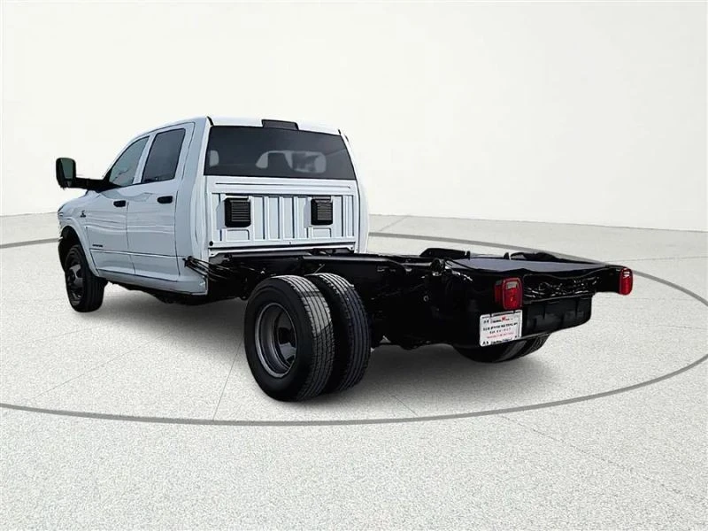 2022 Ram 3500 - Image 6 of 12