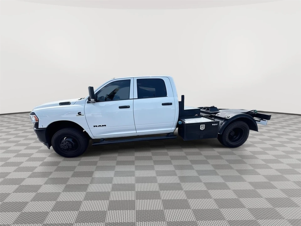 2022 Ram 3500 - Image 6 of 17