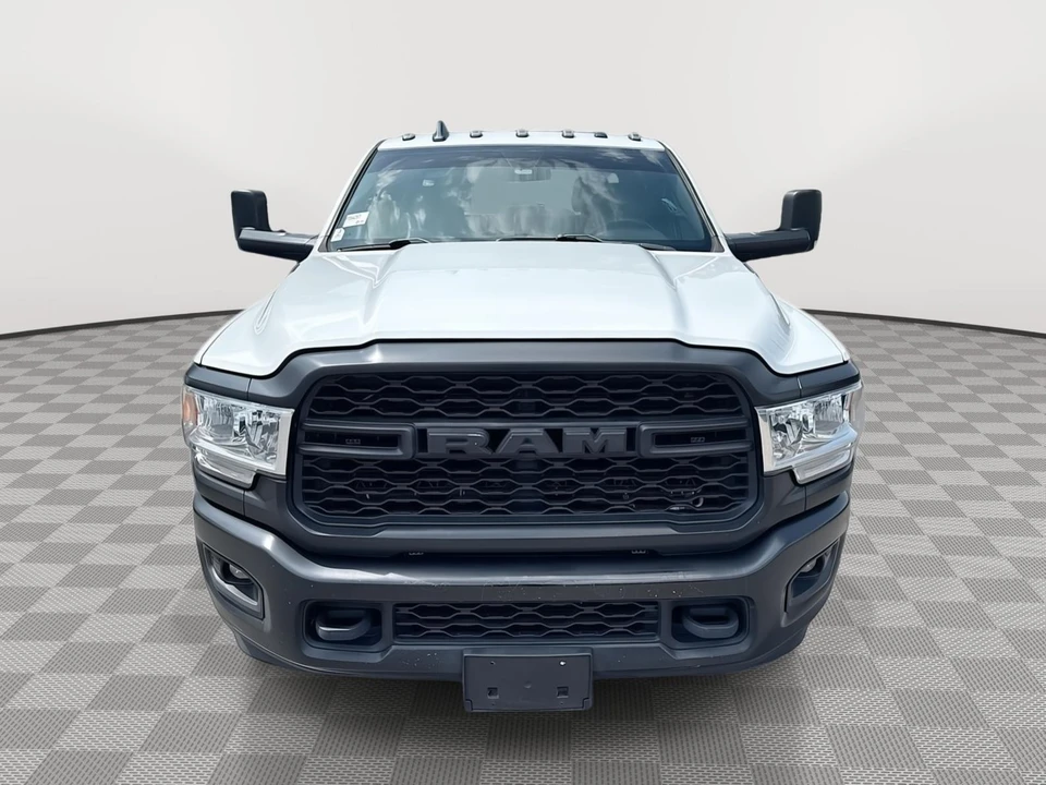 2022 Ram 3500 - Image 13 of 17