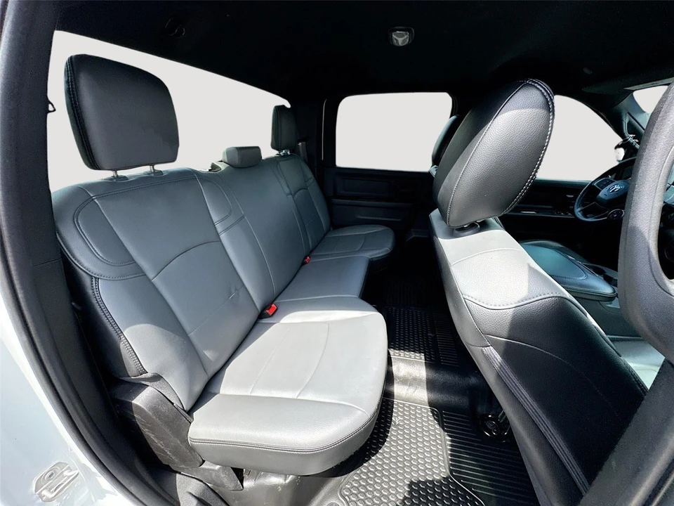 2022 Ram 3500 - Image 14 of 17