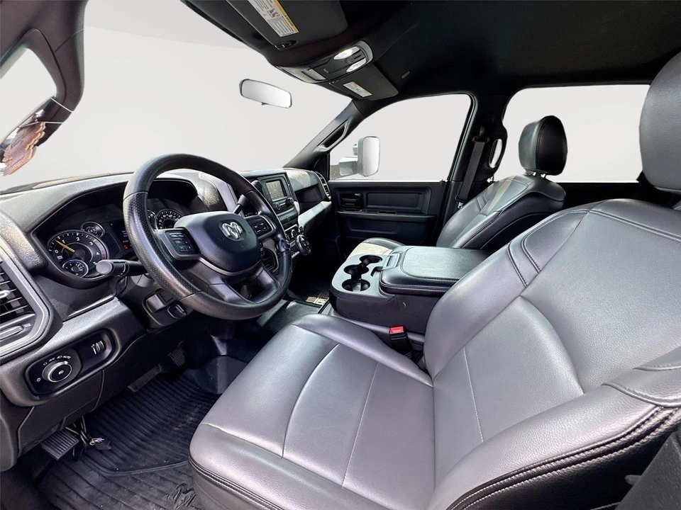 2022 Ram 3500 - Image 4 of 17