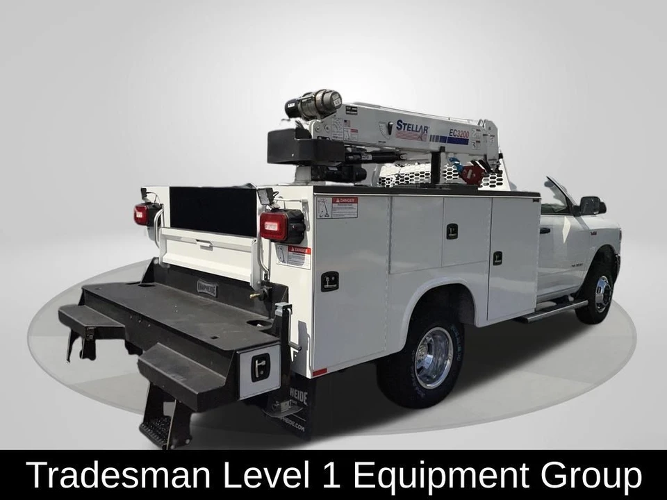 2022 Ram 3500 - Image 4 of 12