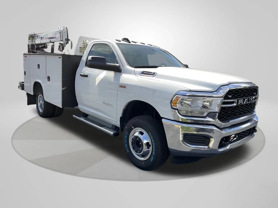 2022 Ram 3500 - Image 2 of 12