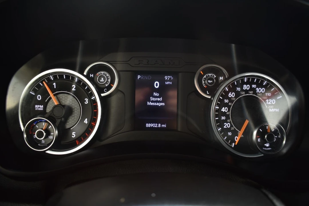 2022 Ram 3500 - Image 13 of 25