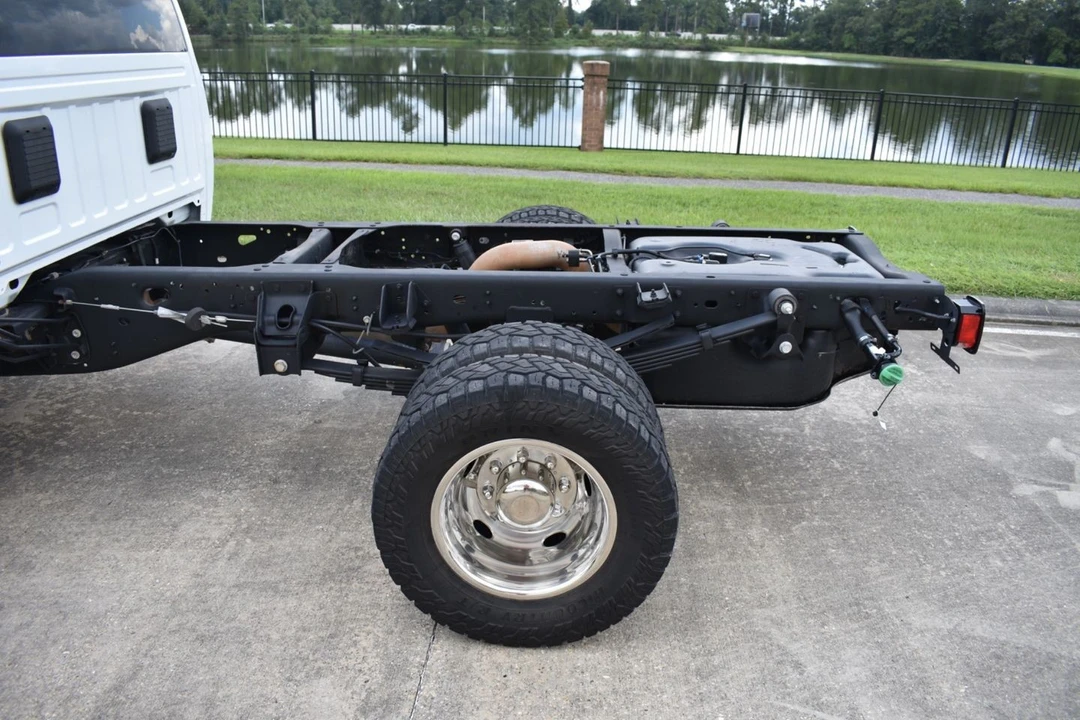2022 Ram 3500 - Image 4 of 25