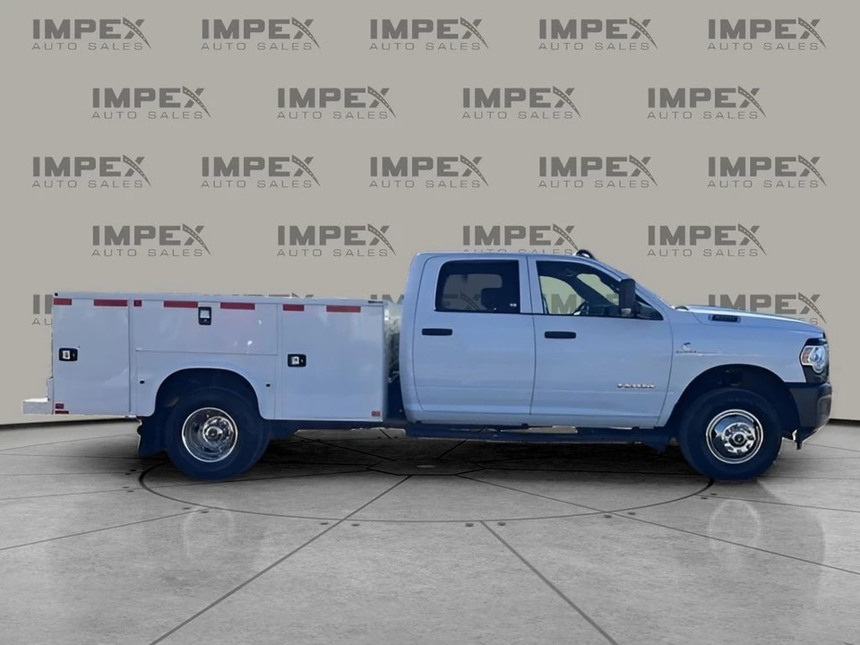 2022 Ram 3500 - Image 5 of 12