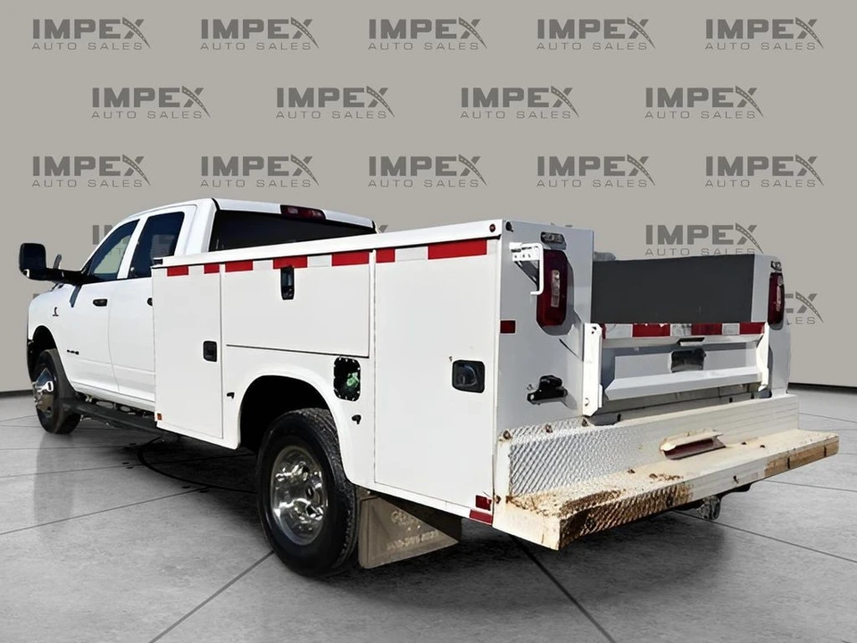 2022 Ram 3500 - Image 8 of 12