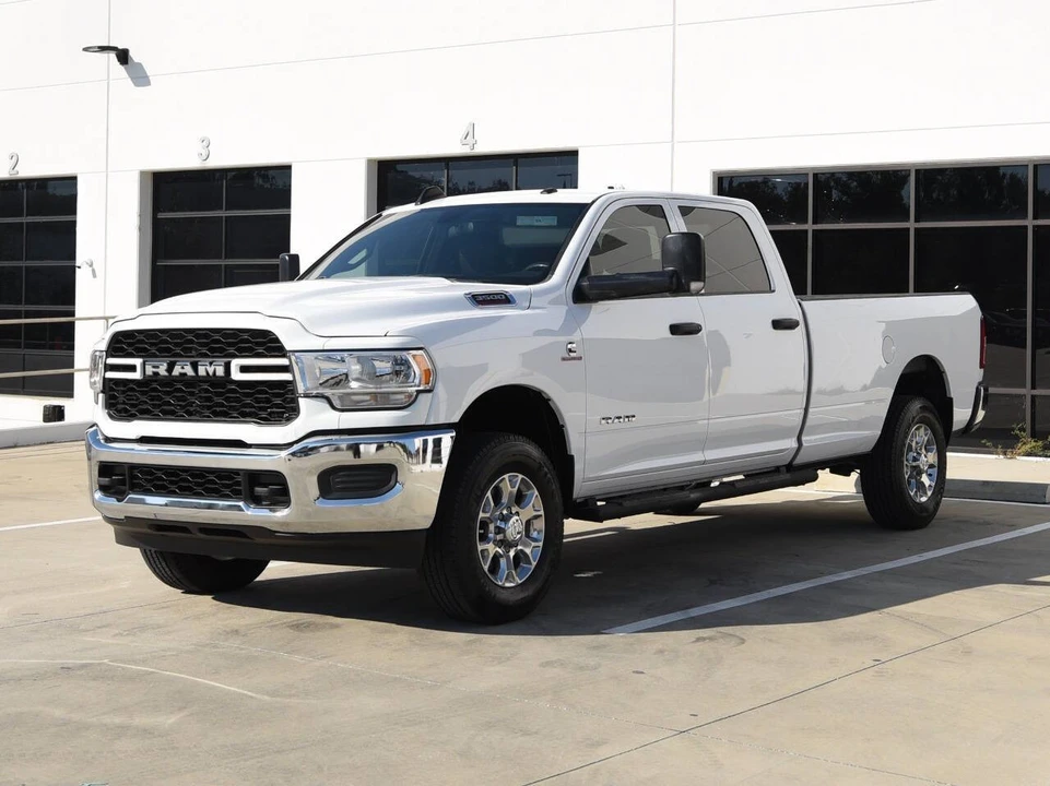 2022 Ram 3500 - Image 4 of 20