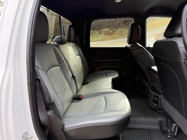 2022 Ram 3500 - Image 16 of 21