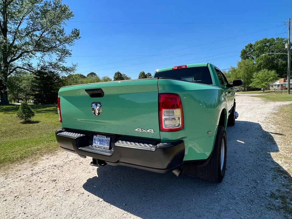 2022 Ram 3500 - Image 13 of 31