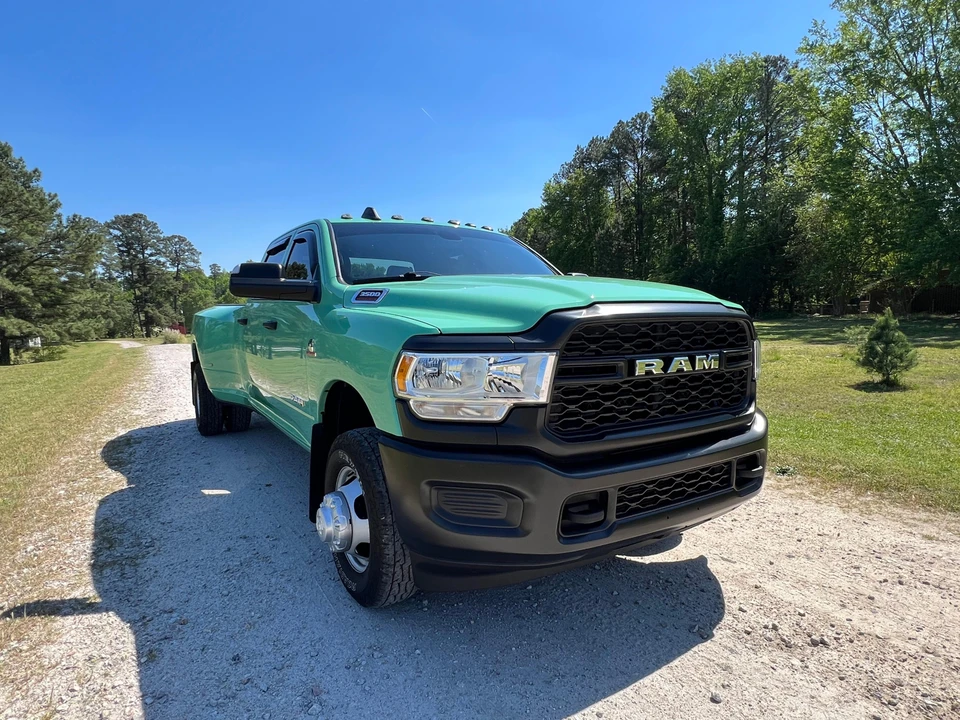 2022 Ram 3500 - Image 18 of 31