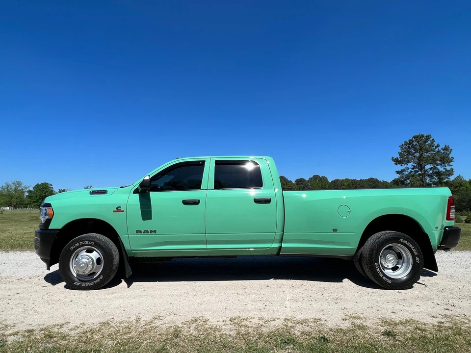2022 Ram 3500 - Image 8 of 31