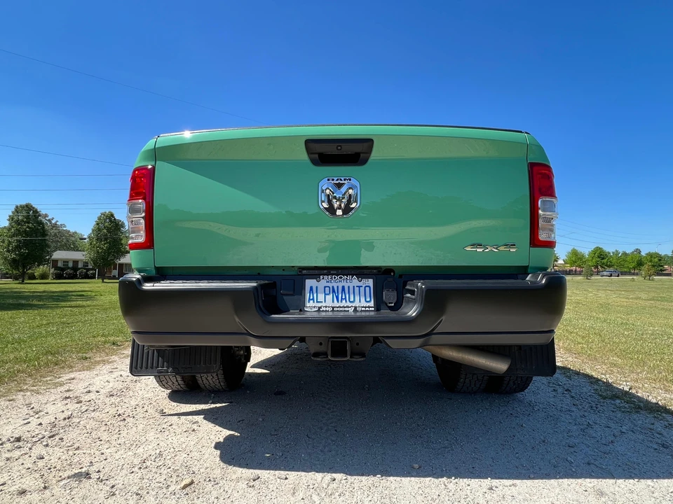 2022 Ram 3500 - Image 11 of 31