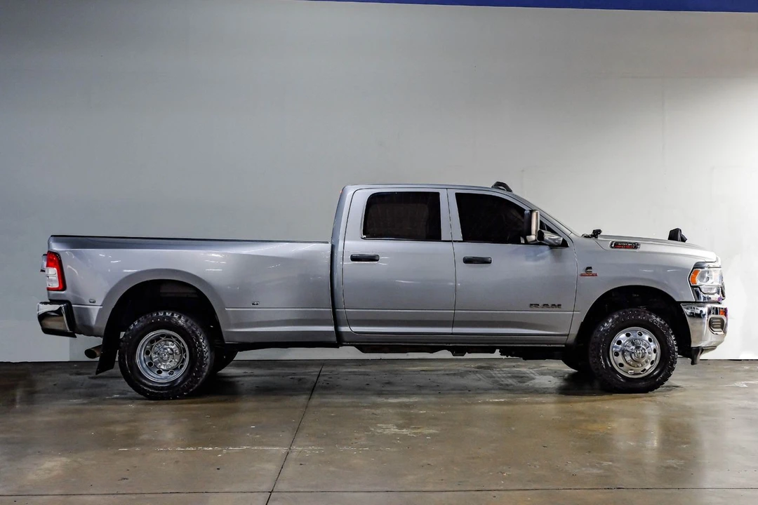 2022 Ram 3500 - Image 10 of 12