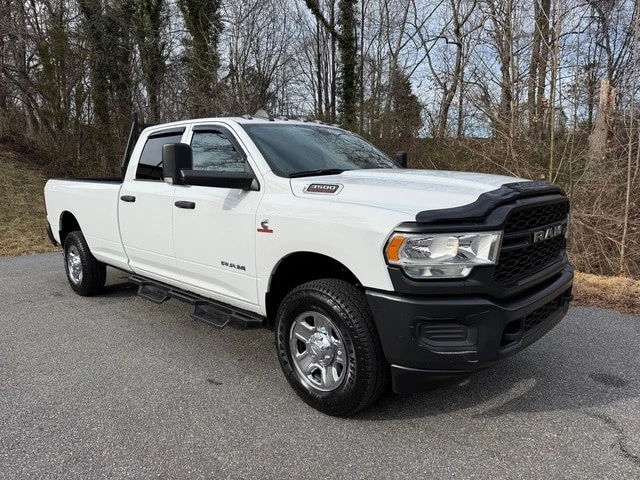 2022 Ram 3500 - Image 4 of 12