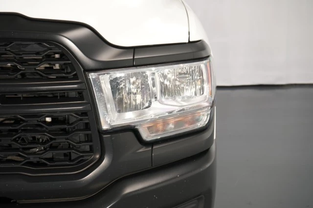 2022 Ram 3500 - Image 8 of 31