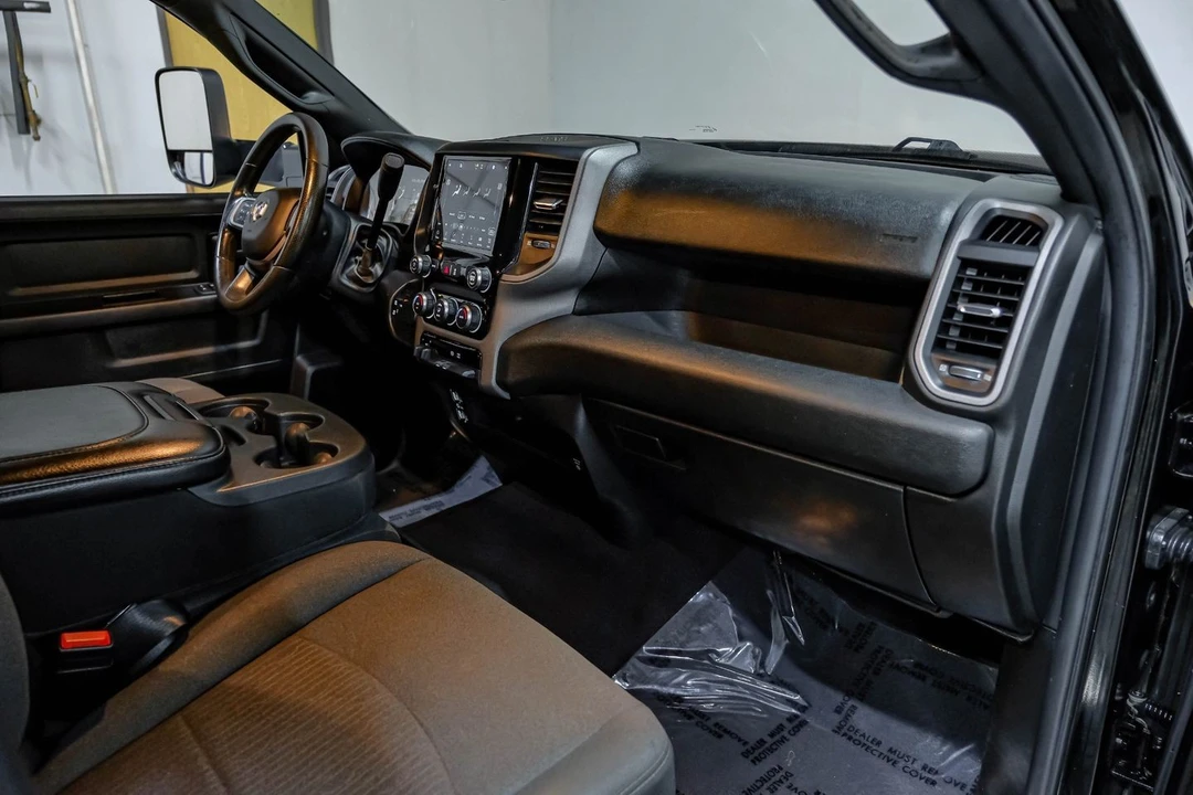 2022 Ram 3500 - Image 18 of 21