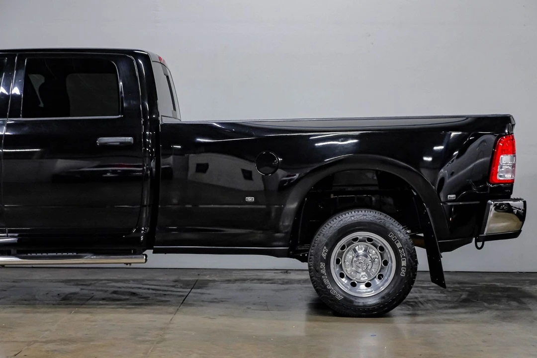 2022 Ram 3500 - Image 17 of 21