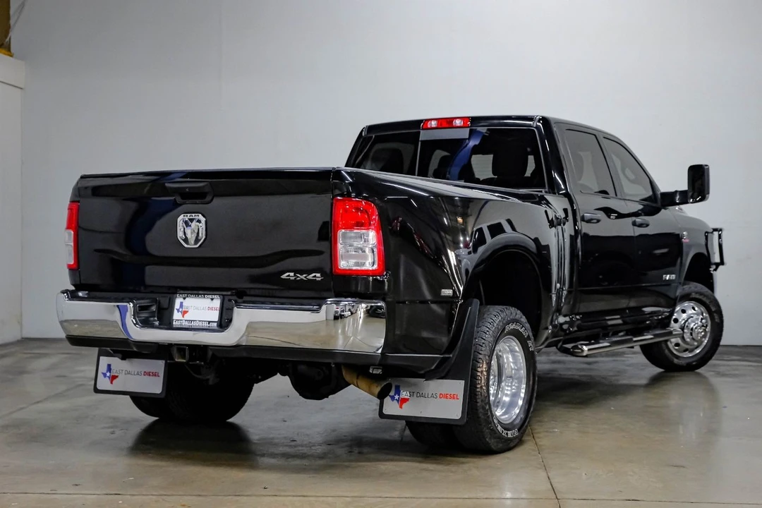 2022 Ram 3500 - Image 10 of 21